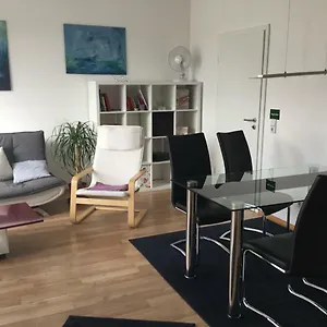 Fewo, 55 Qm, Voll Ausgestattet, Mit Süd-loggia, Nähe Völkerschlachtdenkmal Apartment