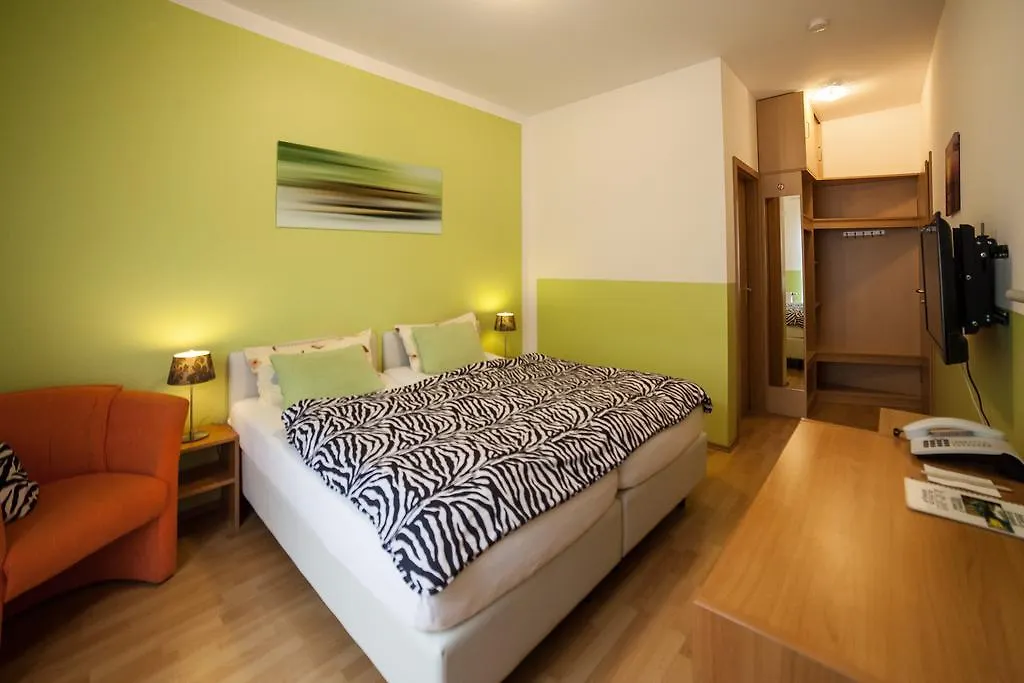 Appartement Hotel Am Gutspark Prager Gbr Leipzig