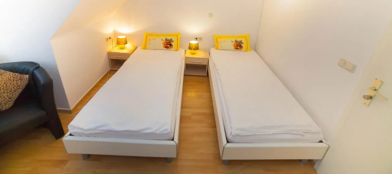 Hotel Am Gutspark Prager Gbr Leipzig Appartement